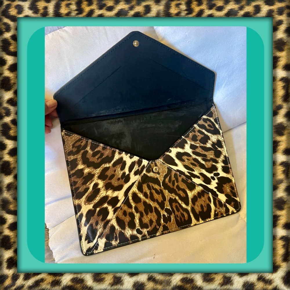 👑✅PRICE FIRM✅ Juicy Couture Leopard Print Envelope Clutch